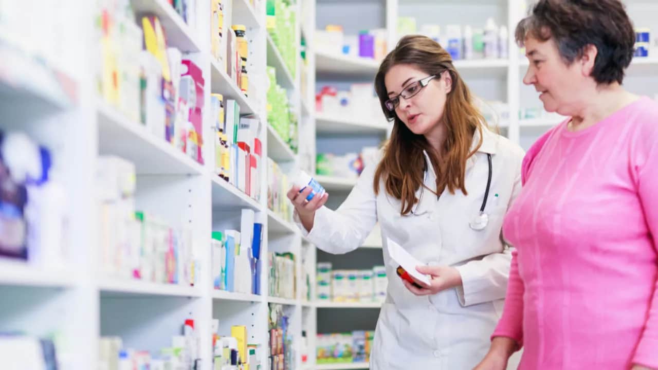 Czy zamienniki leków są bezpieczne i skuteczne? Odpowiada farmaceuta.