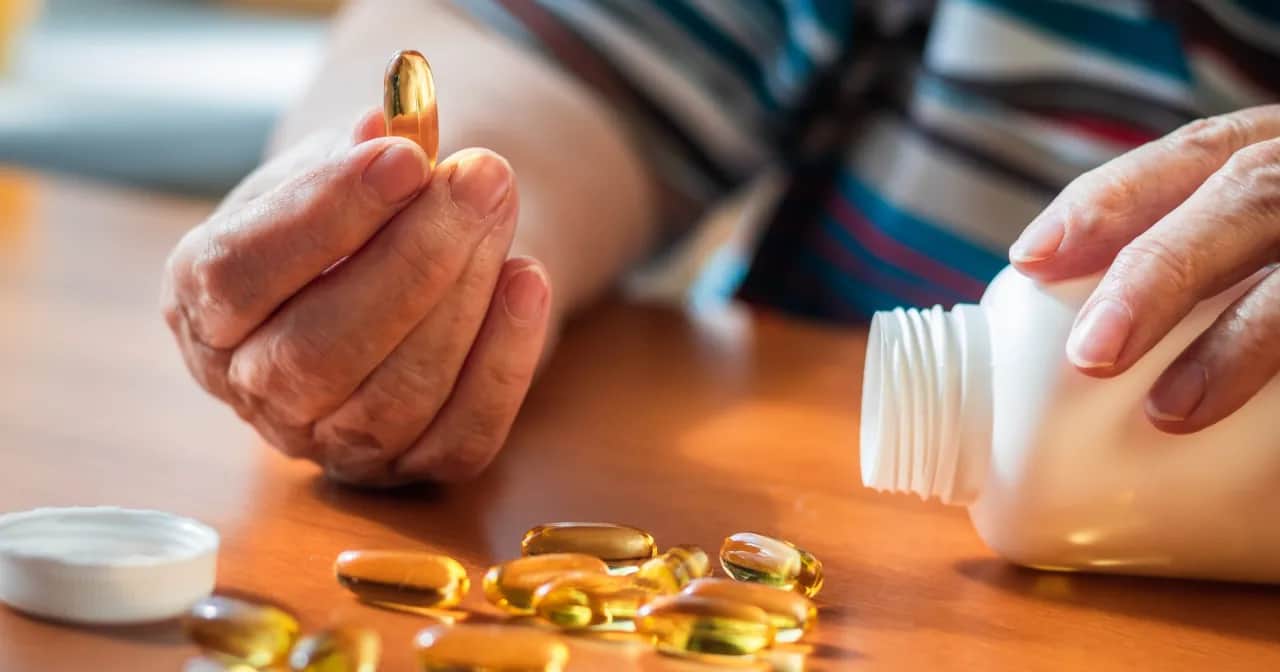 Przedawkowanie witaminy D3: Objawy, leczenie i bezpieczna dawka